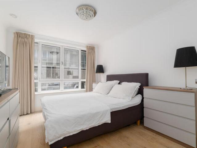 Flat for sale in Cat Hill