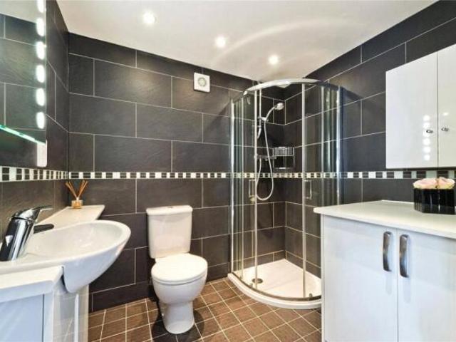 Flat for sale in Covent Garden, Greater London