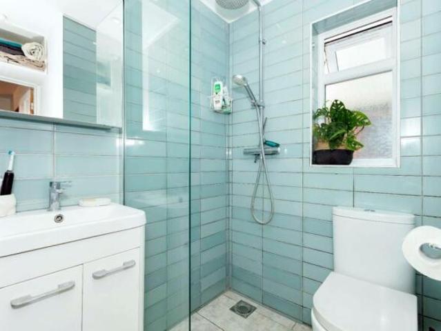 Flat for sale in Round Hill, Brighton & Hove