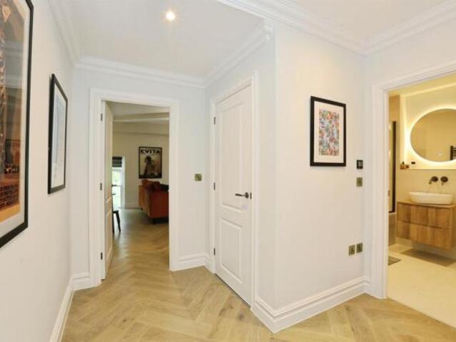 Flat for sale in St James, Sandown Park
