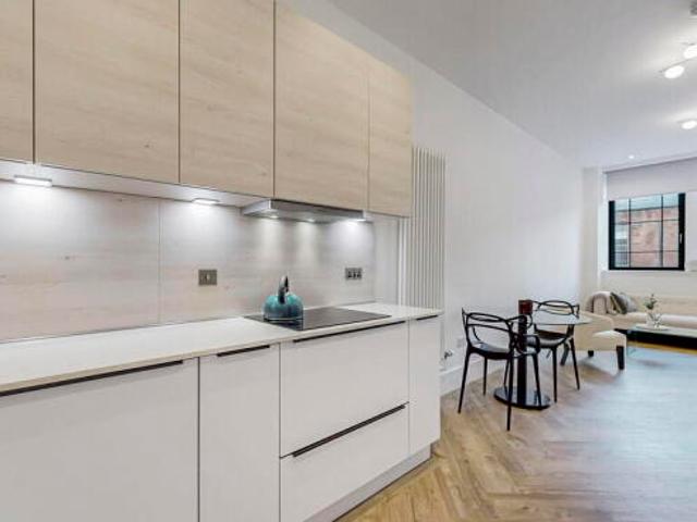 Flat for sale in Jordanhill, Scotland
