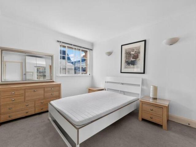 Flat for sale in London Borough of Bexley, Greater London