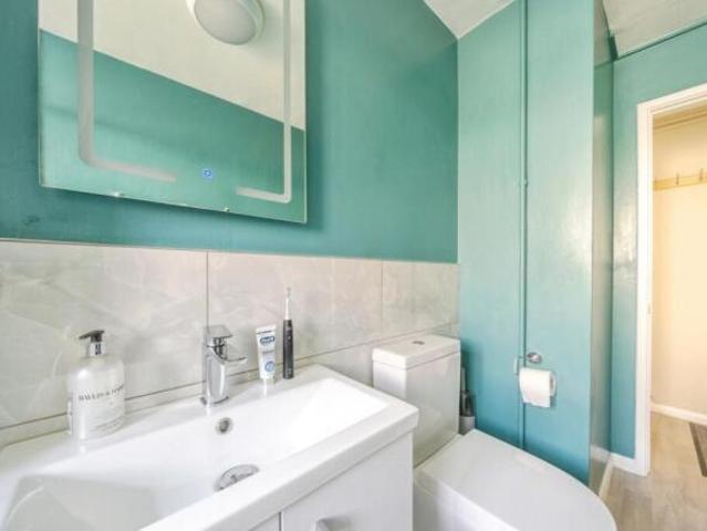Flat for sale in Royal Tunbridge Wells, Tunbridge Wells