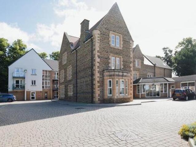 House for sale in Northampton, Northamptonshire