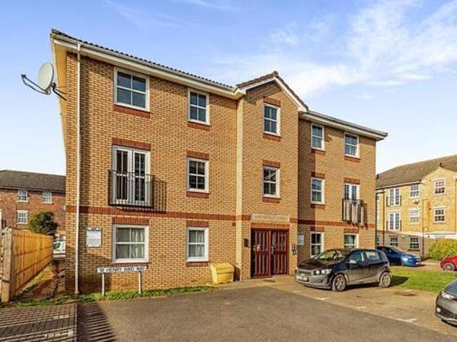 House for sale in Northampton, Northamptonshire