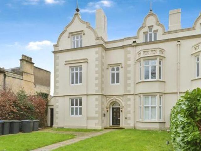 House for sale in Northampton, Northamptonshire