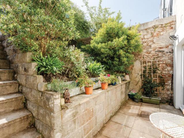 Flat for sale in Clifton, Bristol