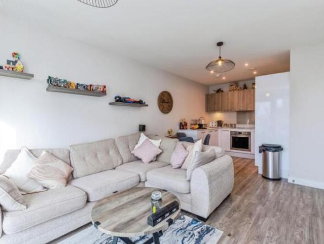 Flat for sale in Brompton, Gillingham