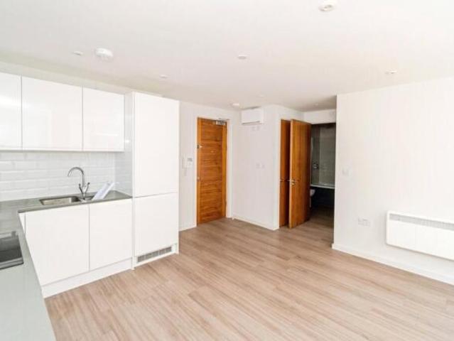 Flat for sale in Barton Stacey, Hampshire