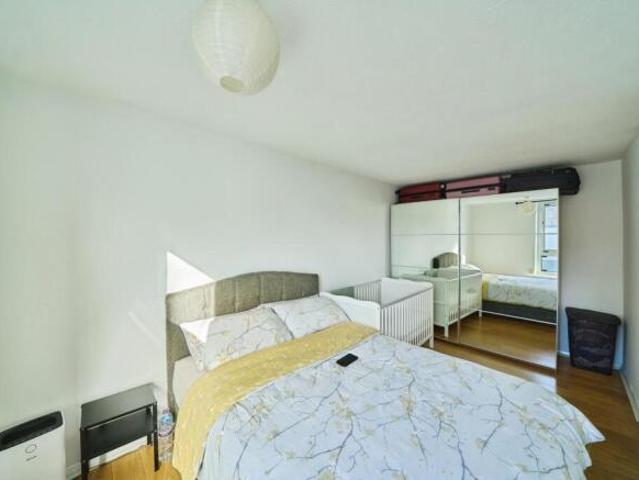 Flat for sale in Cat Hill