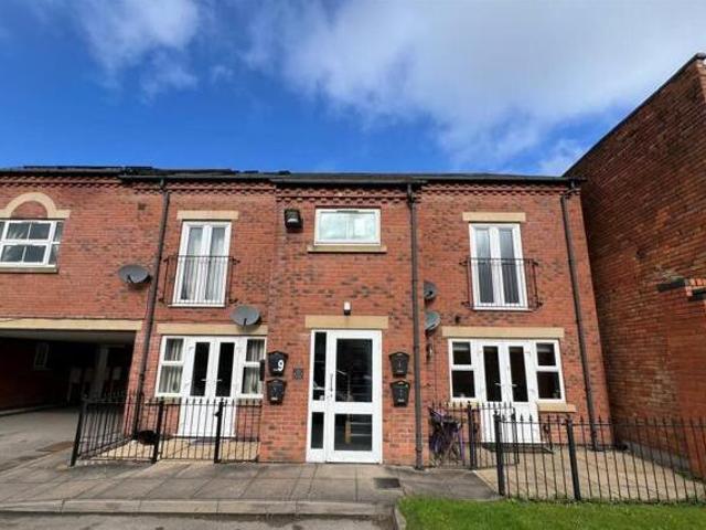 House for sale in Camp Hill, Warwickshire