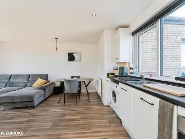 Flat for sale in Cambridge, Cambridgeshire and Peterborough