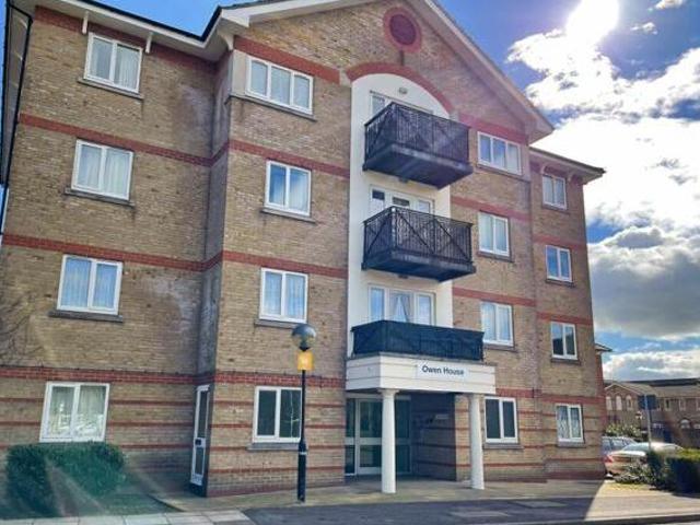 House for sale in Spring Vale, Hampshire