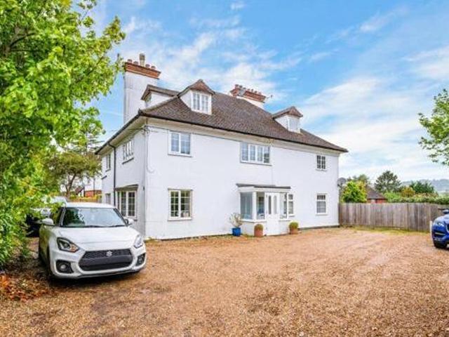 House for sale in Oxted, Hillview