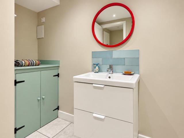 Flat for sale in Kings Barton, Gloucester