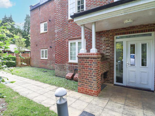 Flat for sale in Five Acres, Hertfordshire