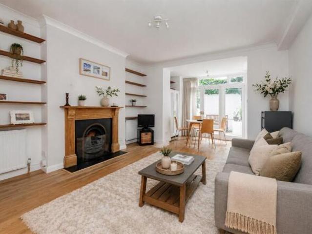 Flat for sale in Cat Hill