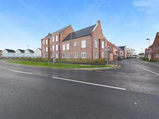 Flat for sale in Chelmsford, Essex