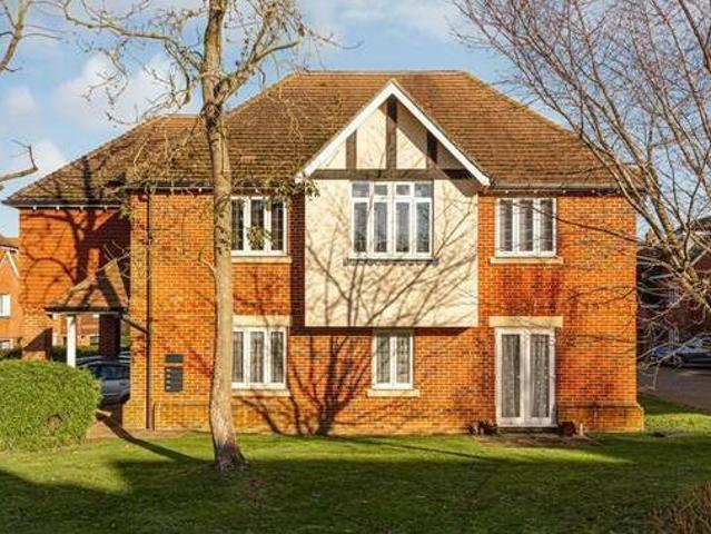 House for rent in Surrey