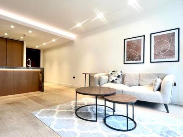 Flat for sale in City of Westminster, Greater London