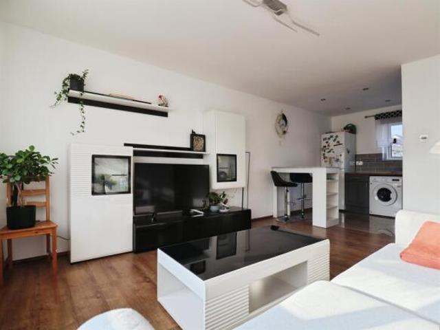 Flat for sale in Prestatyn, Wales