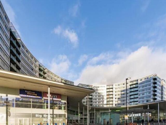 House for sale in Greater London