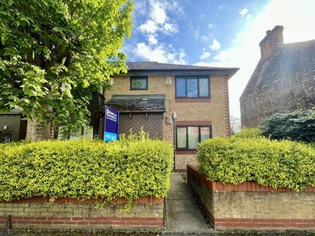 House for sale in Peterborough, Cambridgeshire and Peterborough