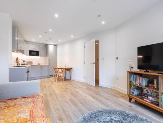 Flat for sale in East Bank, Norfolk