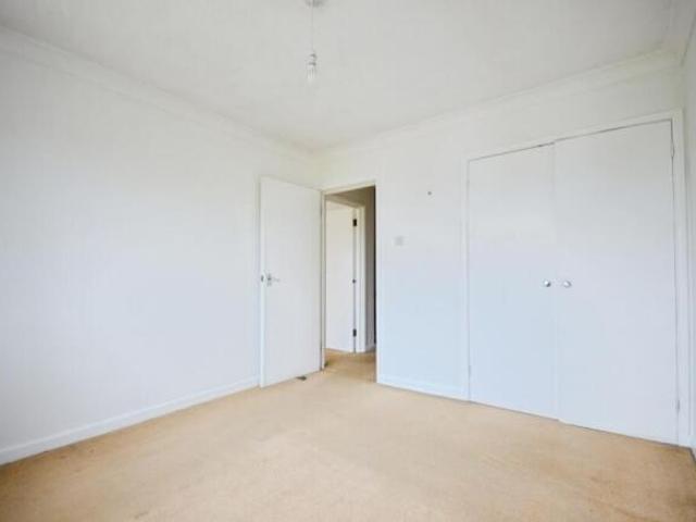 Flat for sale in Barton Stacey, Hampshire