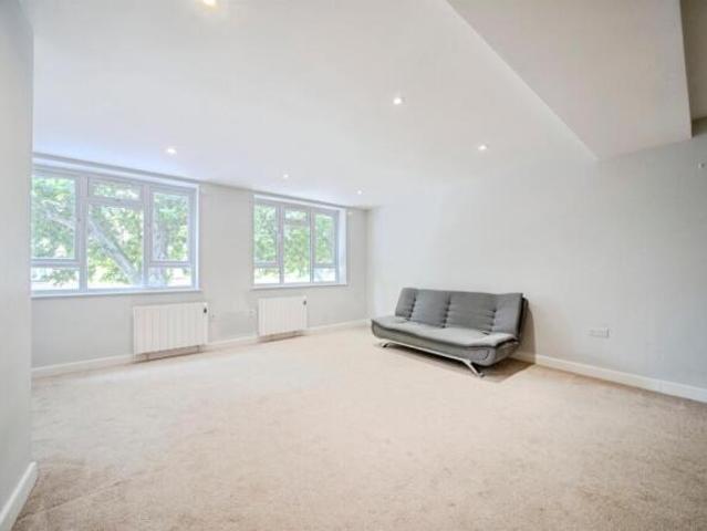 Flat for sale in Bletchley, Buckinghamshire