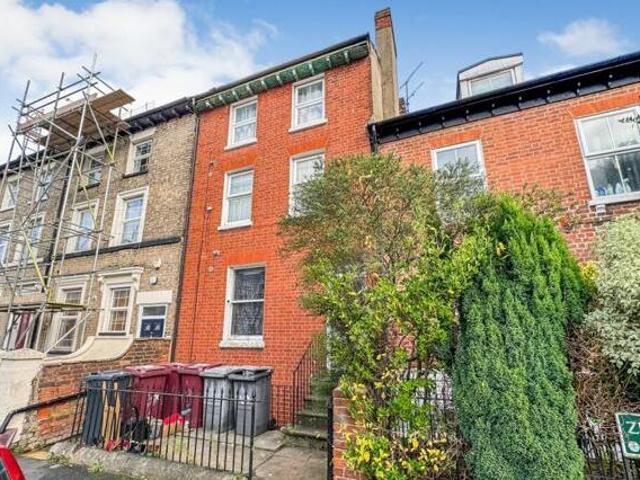 House for sale in Reading