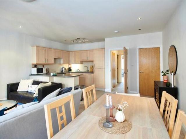 Flat for sale in Feckenham, City Of Bristol