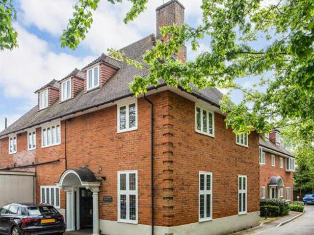 House for sale in Redhill, Reigate and Banstead