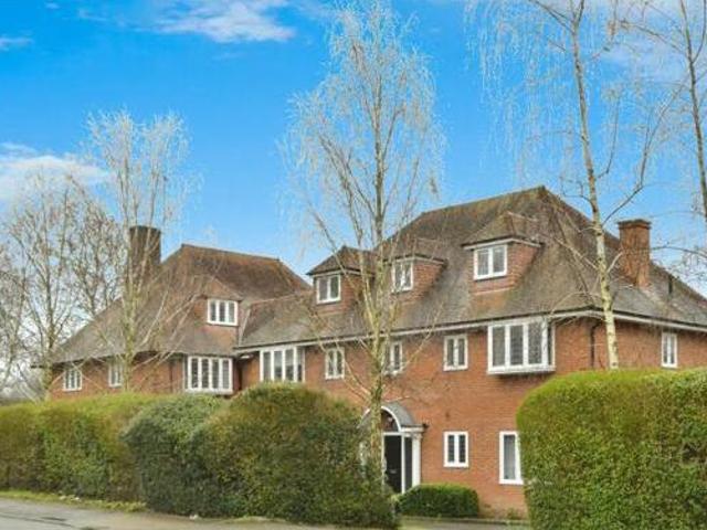 House for sale in Red Hill, Surrey