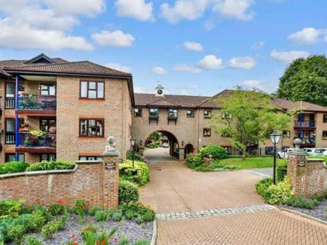 House for sale in Red Hill, Surrey