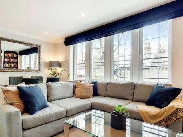 House for sale in Deepcut, Surrey