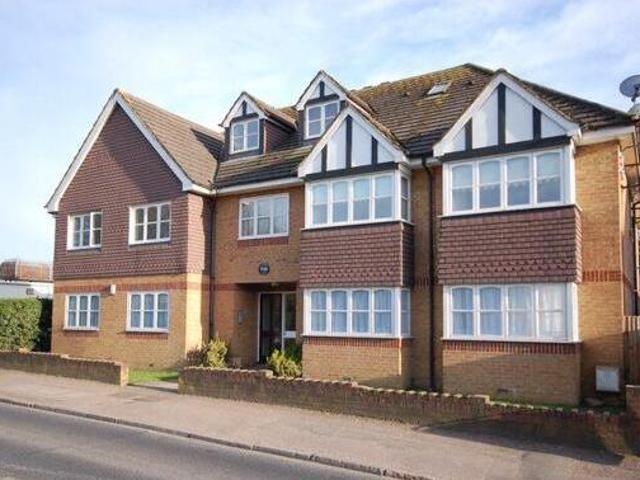 House for sale in Batchworth, Hertfordshire