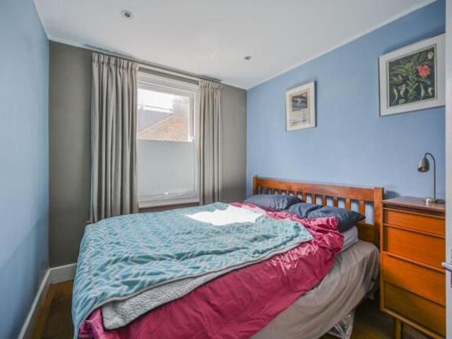 Flat for sale in Walthamstow, Greater London