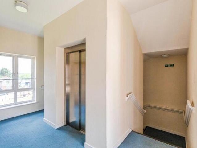 Flat for sale in Northampton, Northamptonshire
