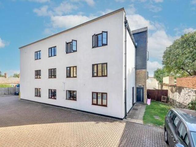 House for sale in King's Walden, Hertfordshire