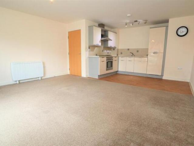 Flat for sale in Brayford, Lincolnshire
