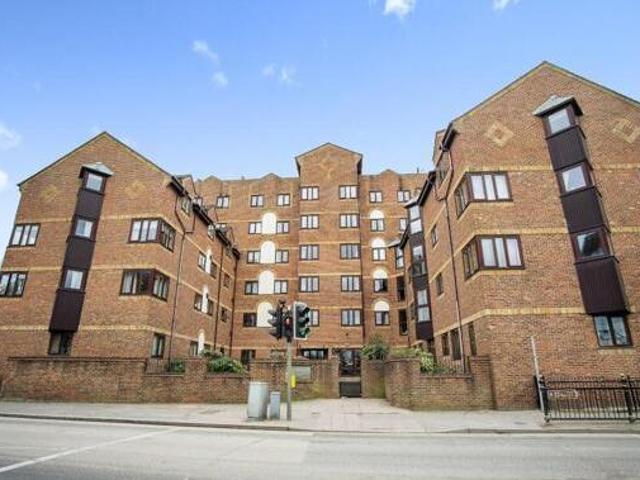 House for sale in Rochester, Kent