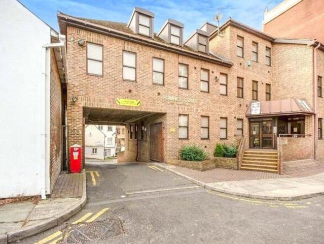 Flat for sale in Midway, Kent