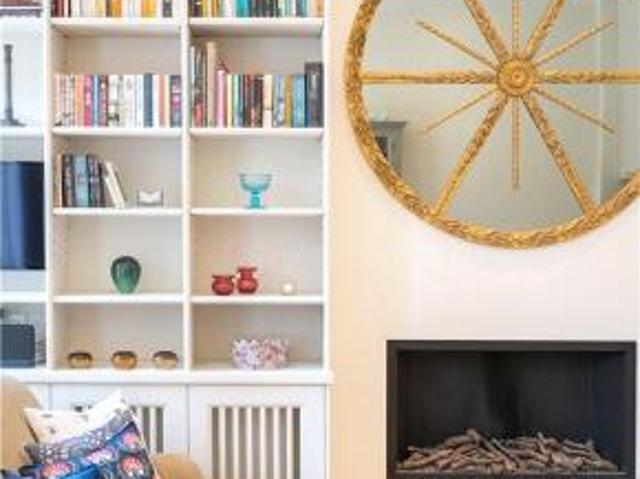 Flat for sale in Cat Hill
