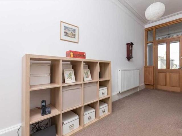 Flat for sale in Rutherglen, Scotland