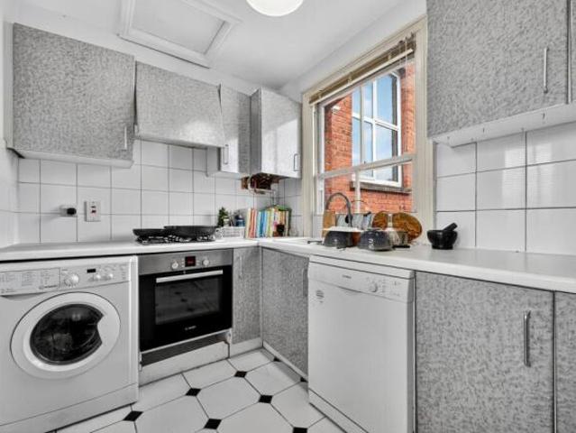 Flat for sale in Hampstead, Greater London