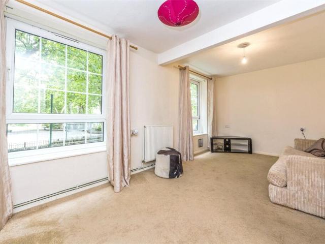 Flat for sale in Deptford