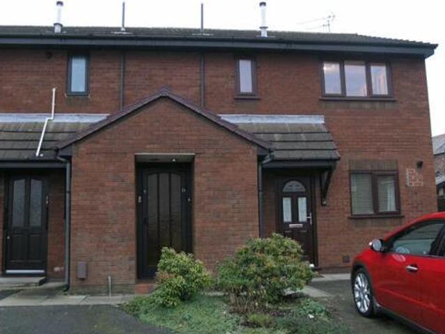 House for sale in Halton