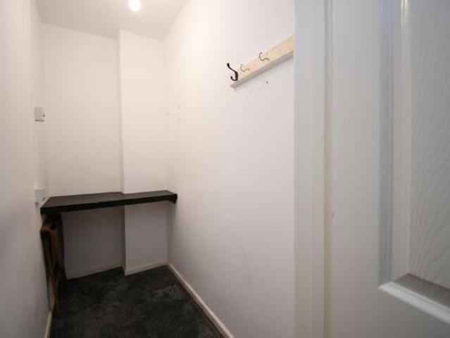 Flat for sale in Sandwich, Ash