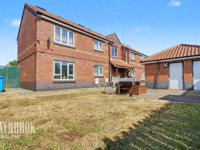 Flat for sale in South Yorkshire